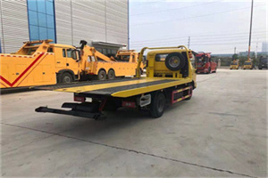 集美非事故拖车