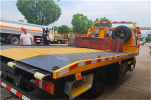 集美附近拖车电话号码服务